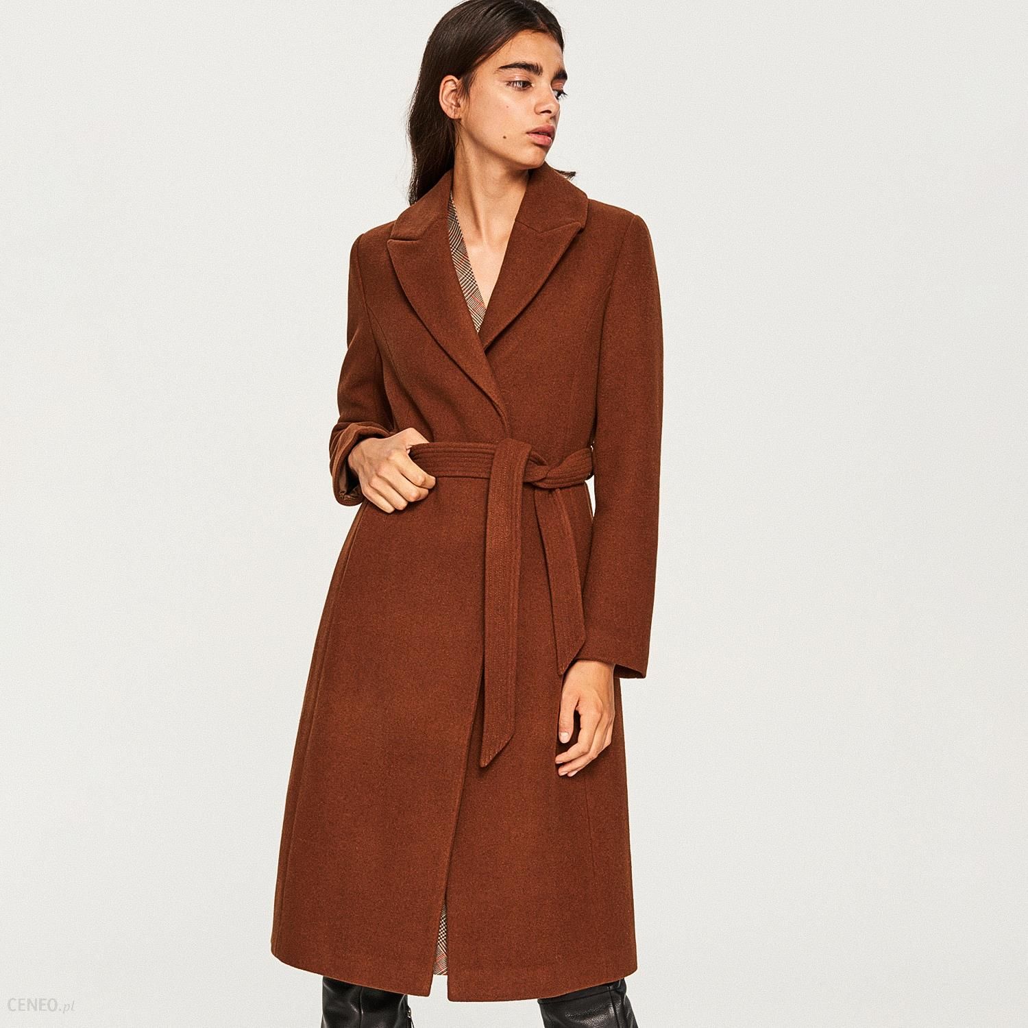 brązowy płaszcz damski
